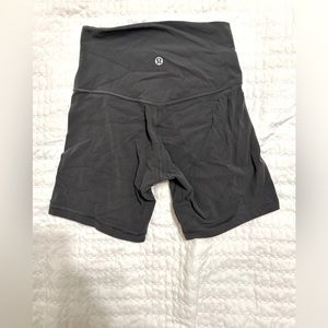 Lululemon align high rise short 6 in, gray, size 2